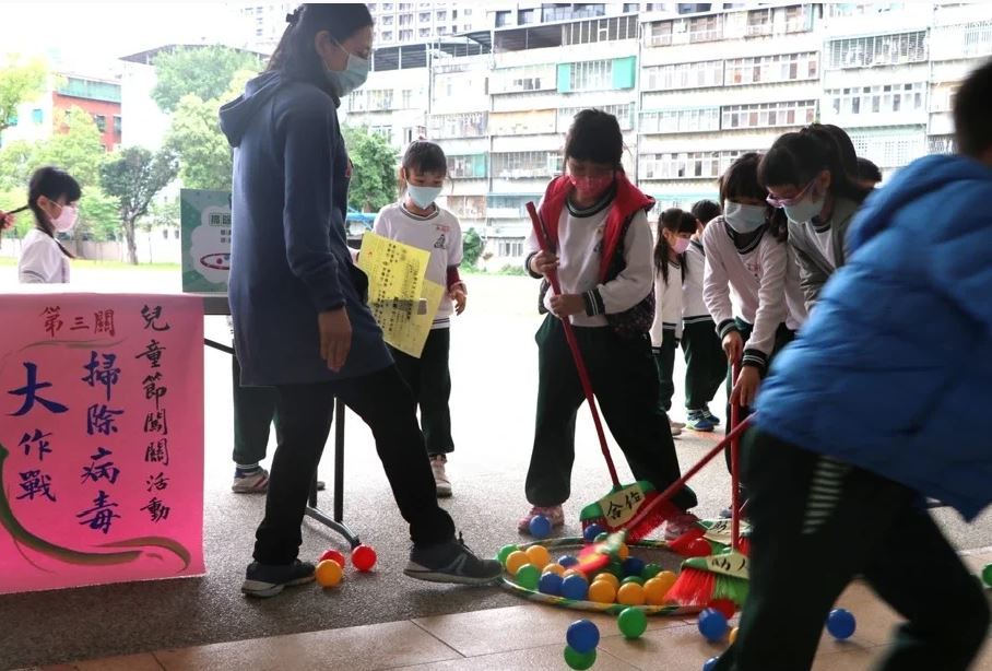 新北各校發揮創意 防疫知識結合兒童節活動